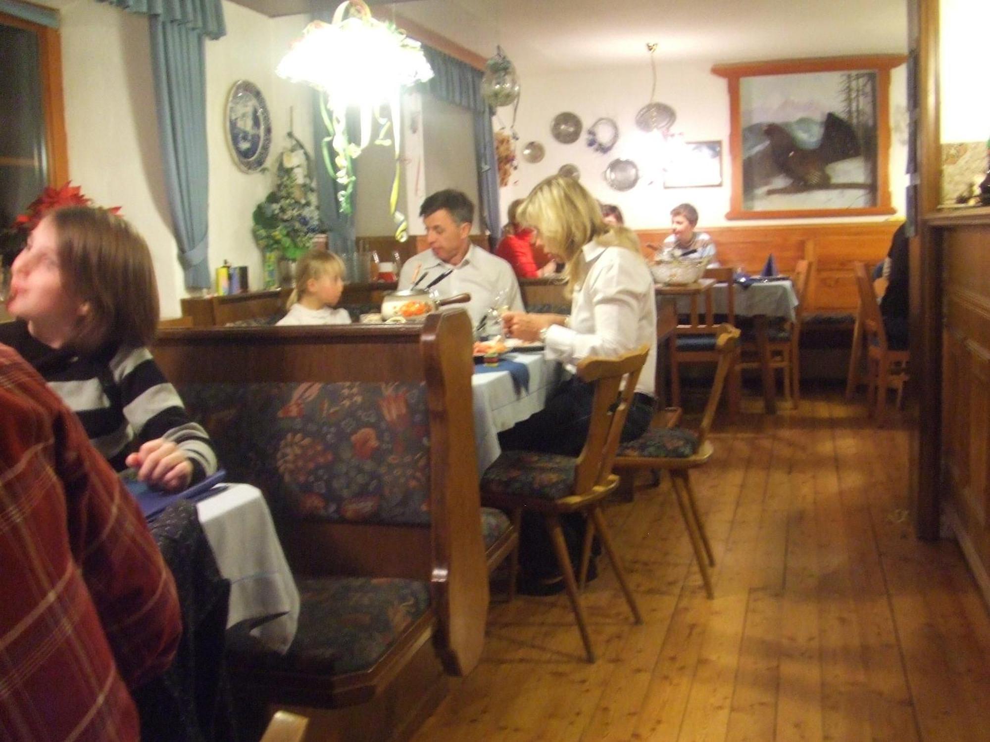 Sportbauernhof - Gasthaus Hochalmblick Krems in Kaernten Dış mekan fotoğraf